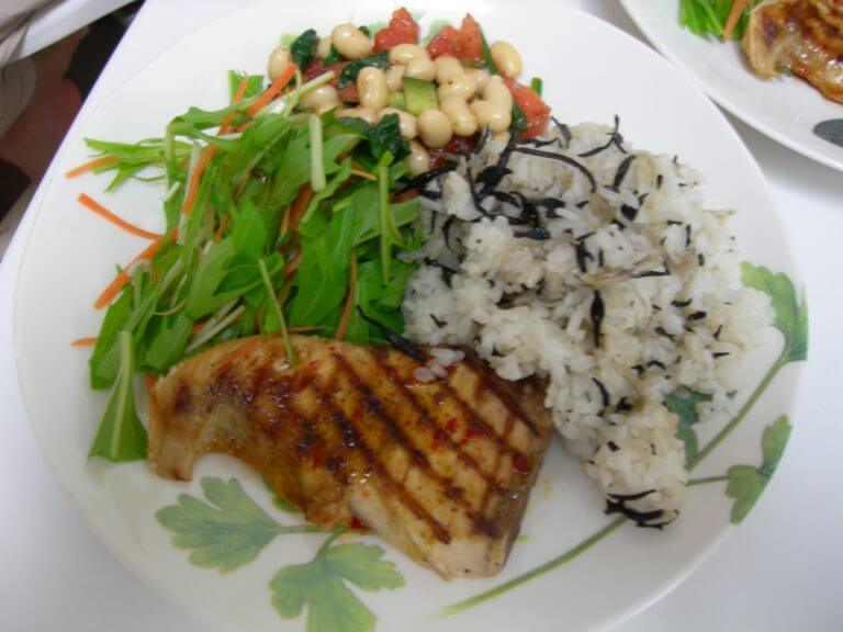 運動と合わせて考えるバランスの良い食事