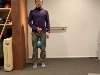 内転筋に力が入ることで腹筋も閉めやすくなる